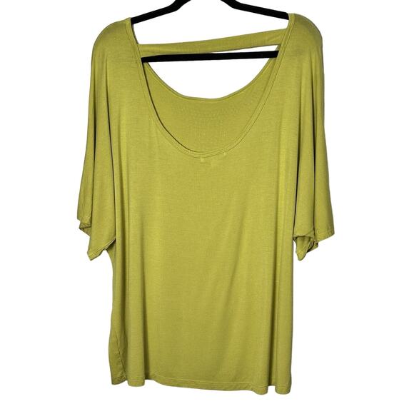 Kenar Women’s Yellow-Green Studded Top Short Sleeve Keyhole Back Stretch Size 1X - Picture 3 of 4